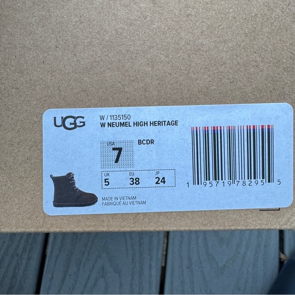 UGG Neumel High Heritage us7 - Picture 8 of 9